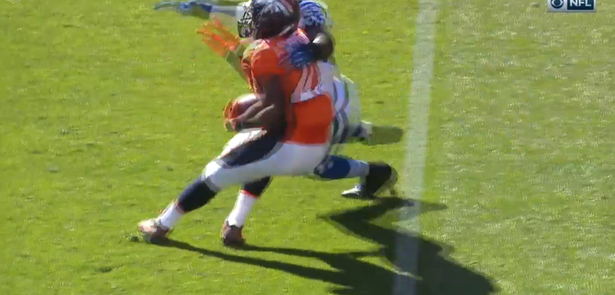 broncos-vs-colts-cj-anderson-fait-la-totale-a-sio-moore