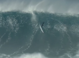 Nazare-Tom-Lowe-Wipeout