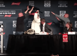 Et l’UFC 205 Pre Fight Conference a basculé dans l’irréel