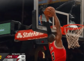 Le gros alley-oop de Dwyane Wade contre les Blazers