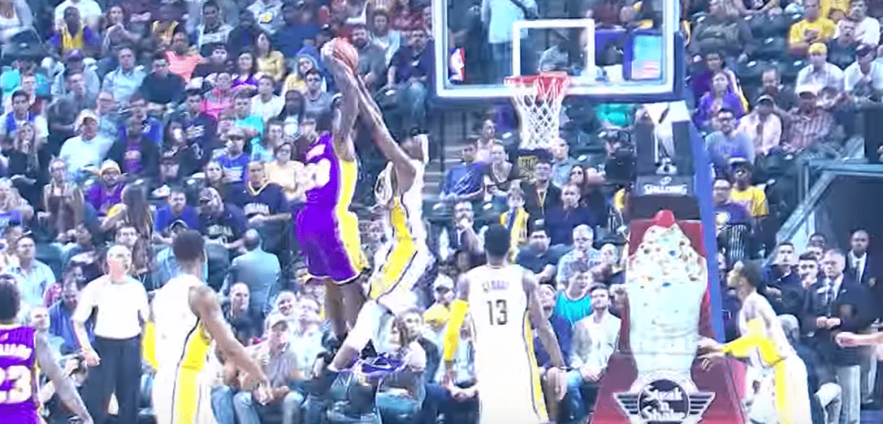 Myles Turner pour le contre de ce début de saison