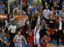 Russell Westbrook envoie Capela dans l’au-delà et offre la victoire à OKC