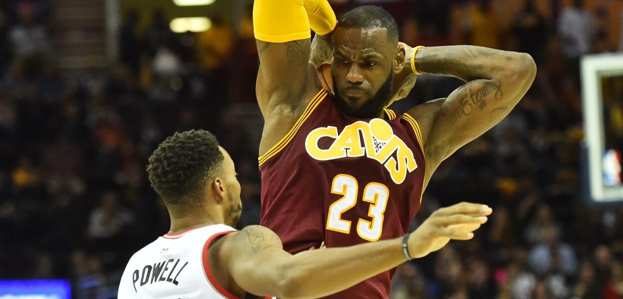 Un monstrueux LeBron James s’offre les Toronto Raptors