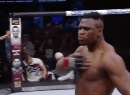 Francis Ngannou a roulé sur Anthony Hamilton en 2 minutes