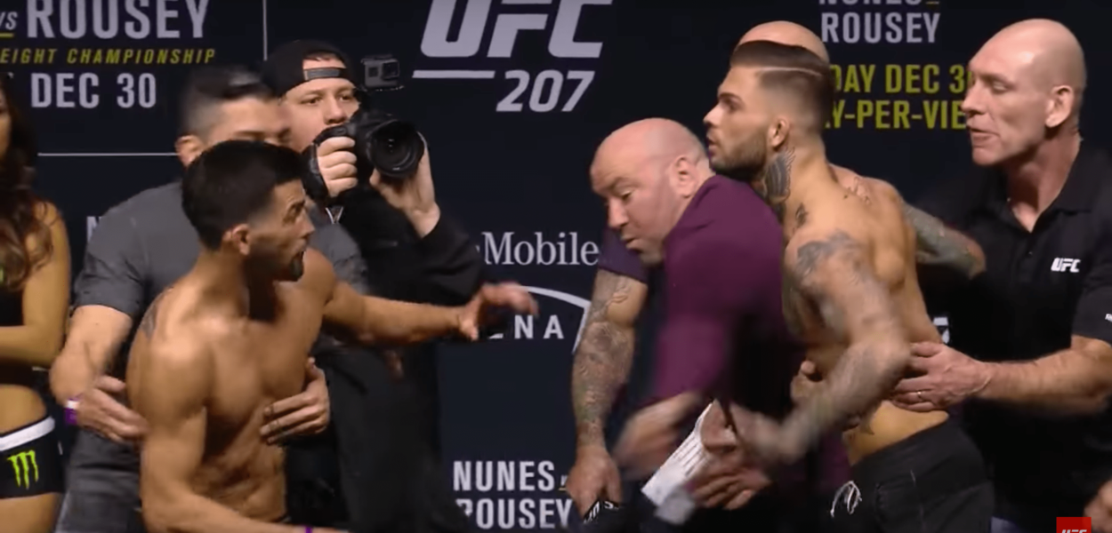 UFC 207 – le staredown tendu entre Dominick Cruz et Cody Garbrandt