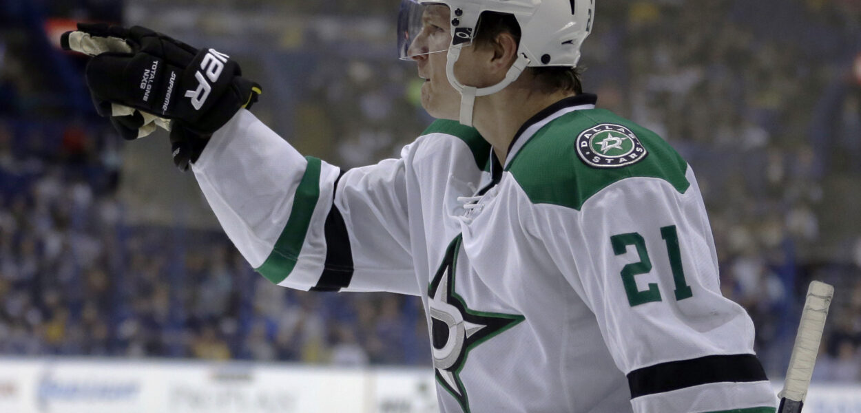 Roussel-Bellemare-Flyers-Stars