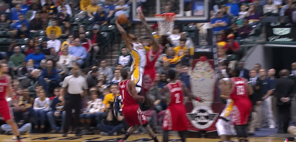 Paul George et son poster terrifiant sur Clint Capela