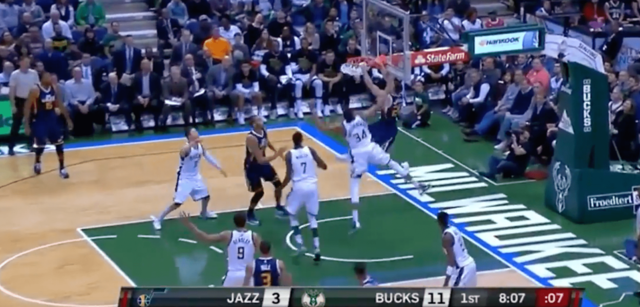 Gordon Hayward démolit Giannis Antetokounmpo : poster et staredown