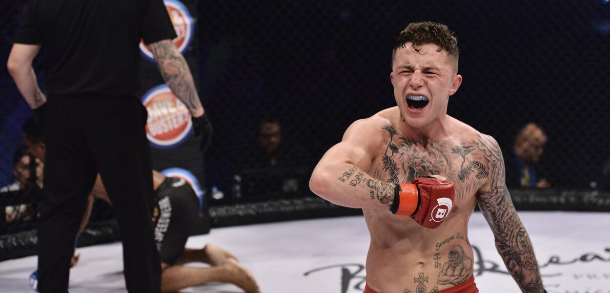 James Gallagher – joue là comme Conor McGregor