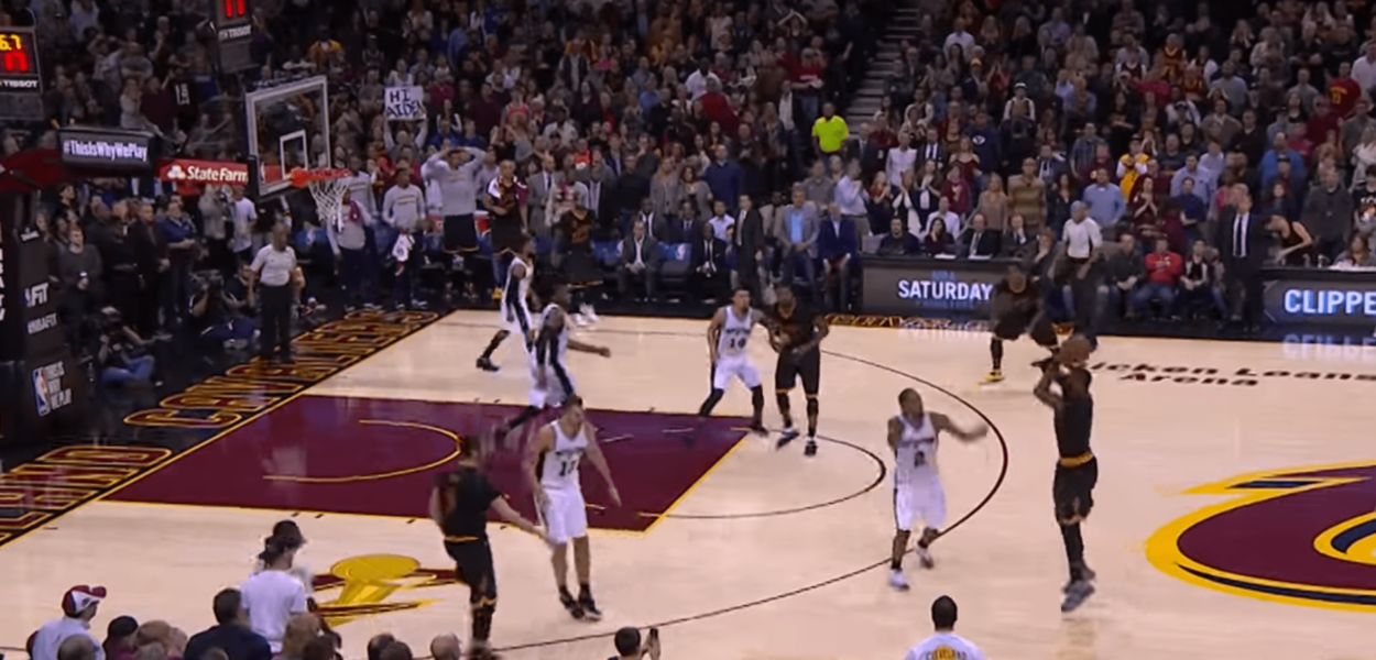 LeBron James n’a jamais été aussi fort à trois-points