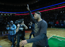 Paul Pierce reçoit une Standing Ovation de la part du TD Garden