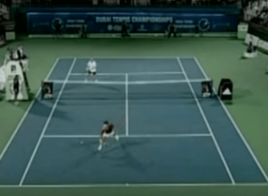 Roger Federer et son lob de légende contre André Agassi à Dubai en 2005