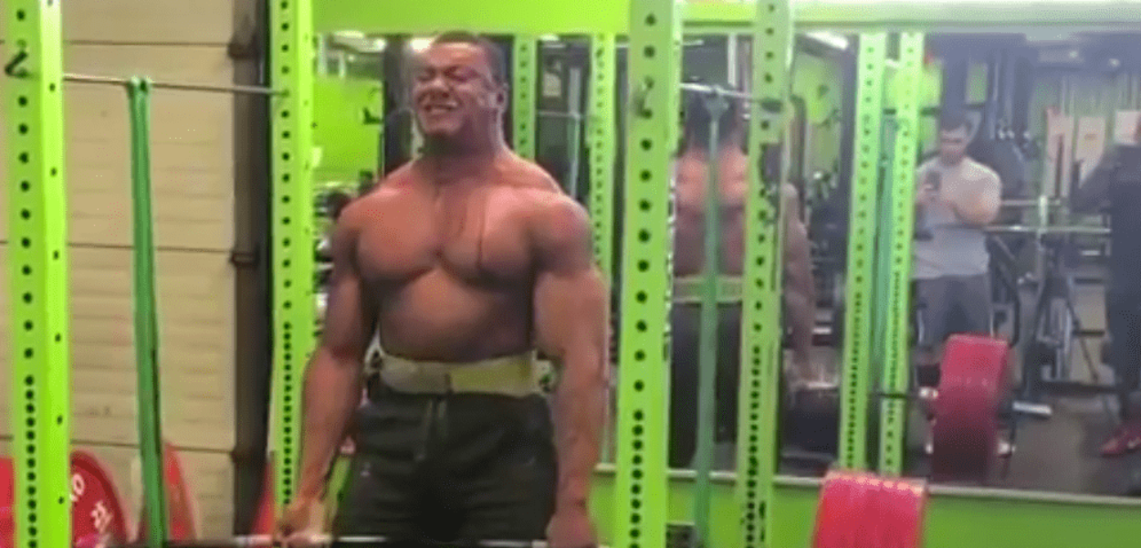Hématidrose - soulever 375 kg en deadlift peut vous faire transpirer du sang