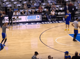 Stephen Curry blague avec son frère, plante 4 tirs du milieu de terrain d’affilée