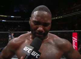 Anthony Johnson annonce sa retraite au bord des larmes – la départ d’un roi sans couronne