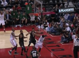 GIannis Antetokounmpo envoie le contre sur DeRozan et se prend une technique