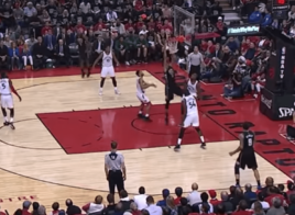 Giannis Antetokounmpo et son dunk "Antetokounmpien" sur Ibaka