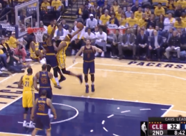 Myles Turner termine Tristan Thompson sur LE dunk des playoffs