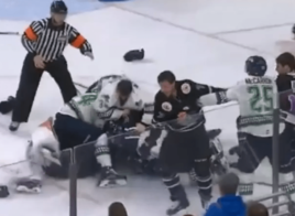 Grosse bagarre générale entre les Orlando Solar Bears et les Florida Everblades