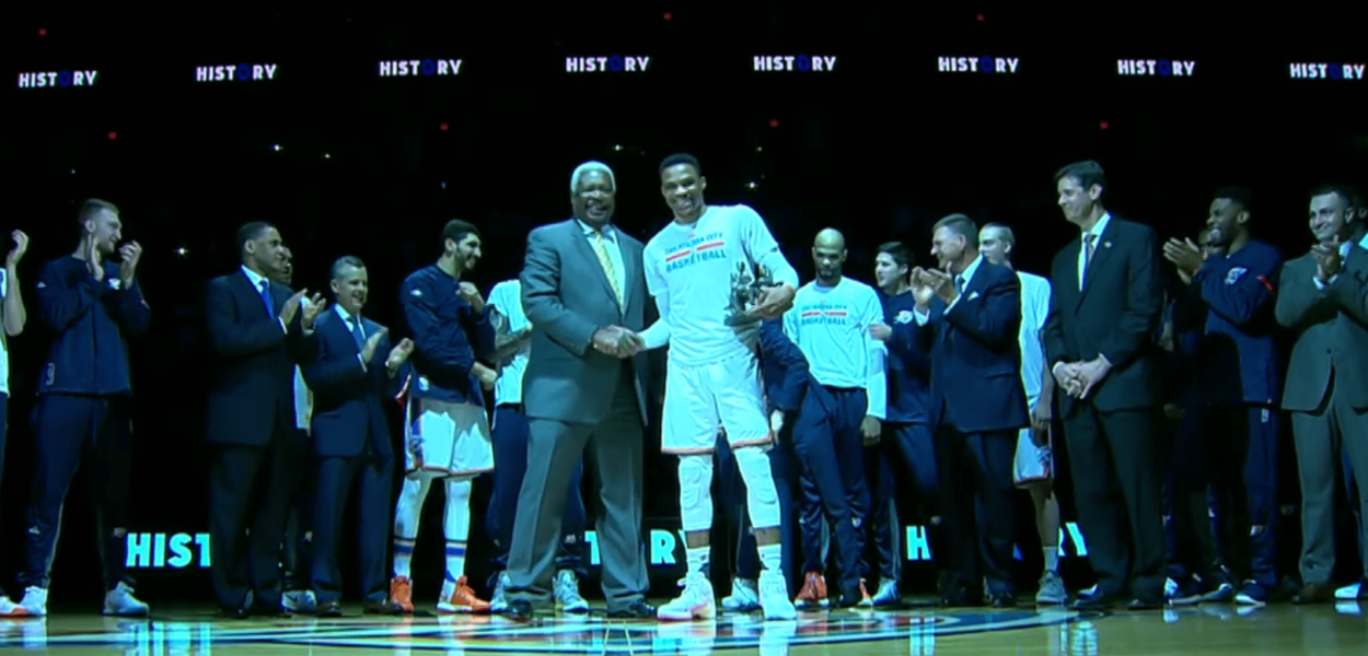 Oscar Robertson présent à OKC pour rendre hommage à Westbrook