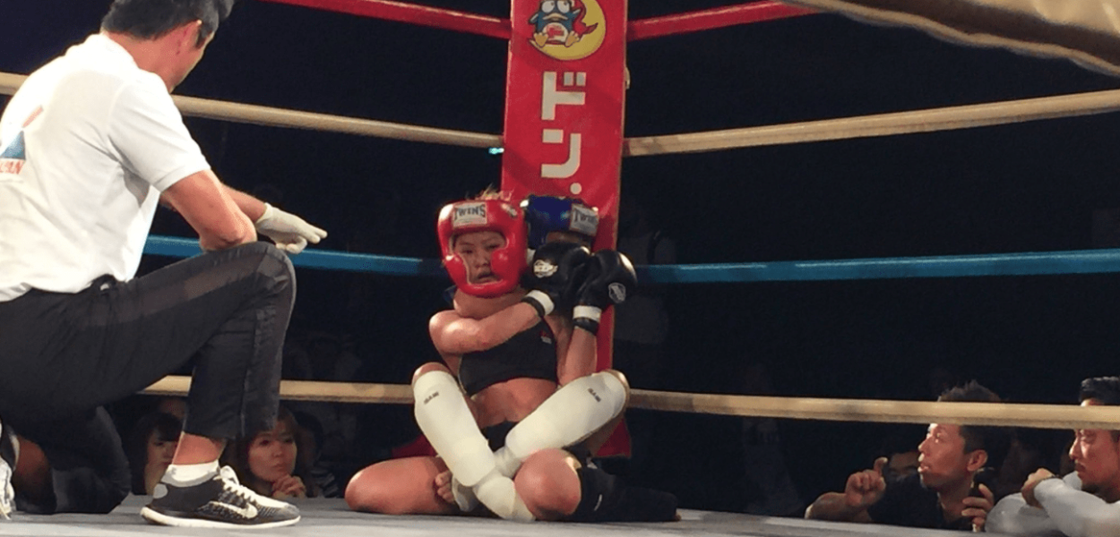 Momo, 12 ans, remporte ses débuts MMA par étranglement