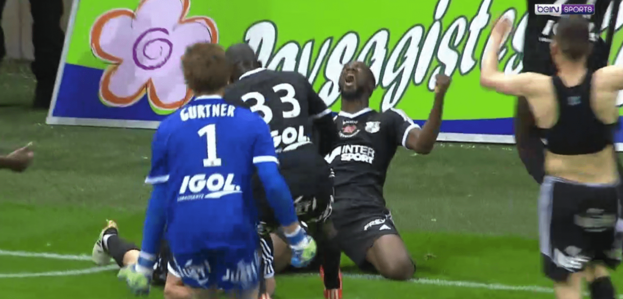 Le but de la montée en Ligue à la 96e minute pour Amiens