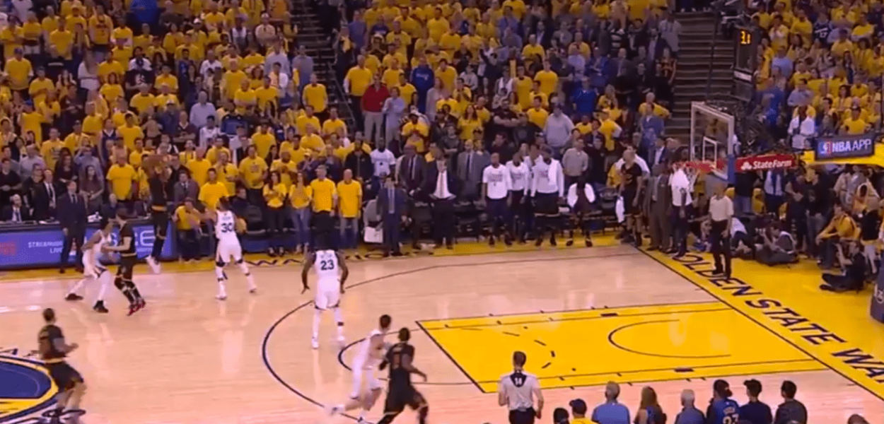 JR Smith a terminé la première mi-temps avec une bombe