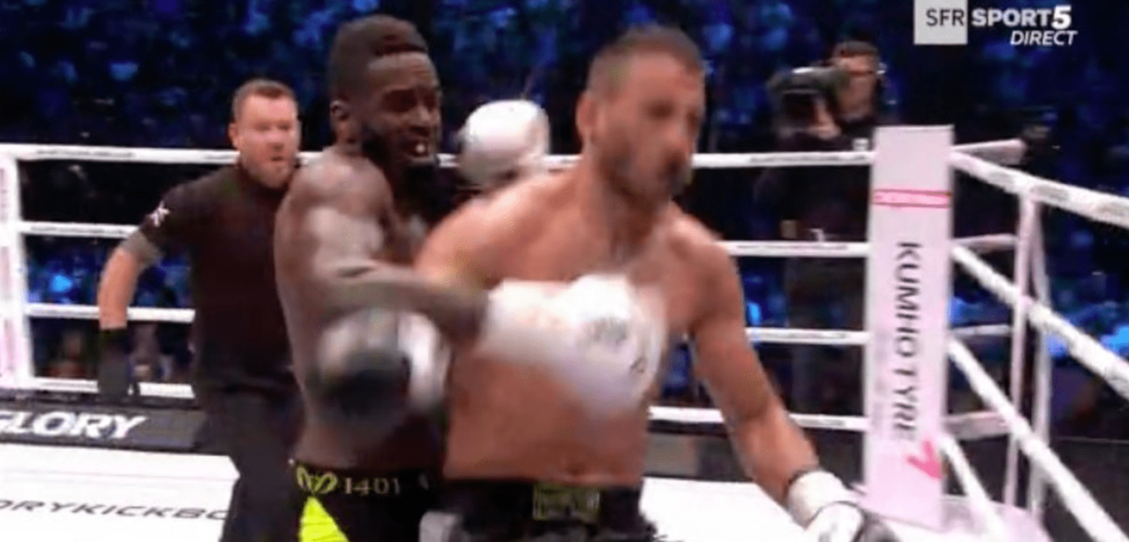 Murthel Groenhart met son adversaire KO puis se fait attaquer par un fan