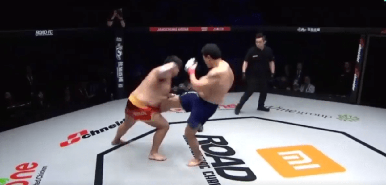 Road FC 39 – le combat se termine après un énorme coup dans les parties