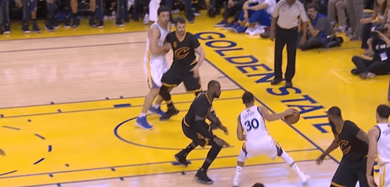 Stephen Curry a bu LeBron James
