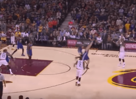 Le trois points très lointain de JR Smith au buzzer