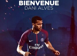 Dani Alves signe au Paris St-Germain