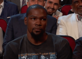 Peyton Manning se paye Kevin Durant lors des ESPYS