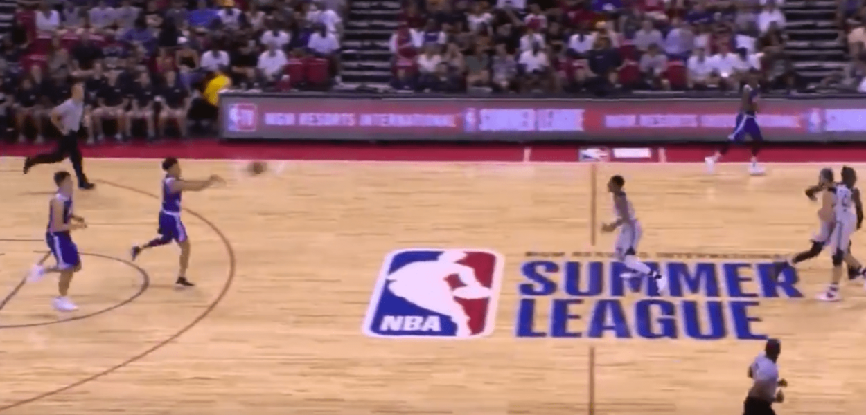 Le alley-oop de 20m de Lonzo Ball pour Kyle Kuzma