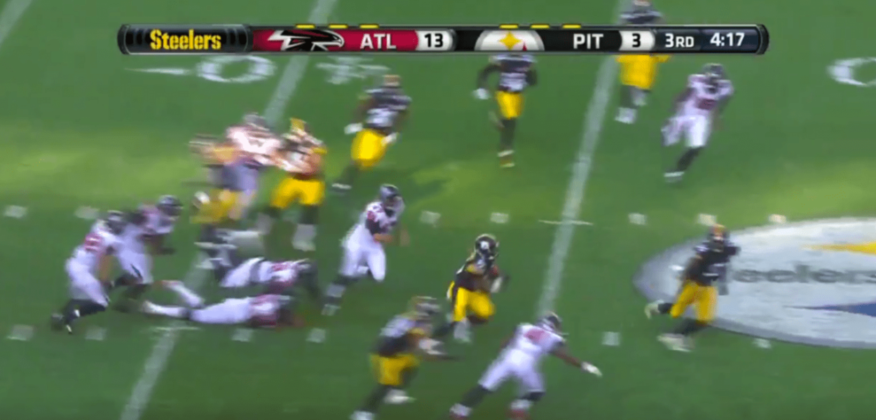 Trey Williams claque un retour de punt de 64 yards pour le TD