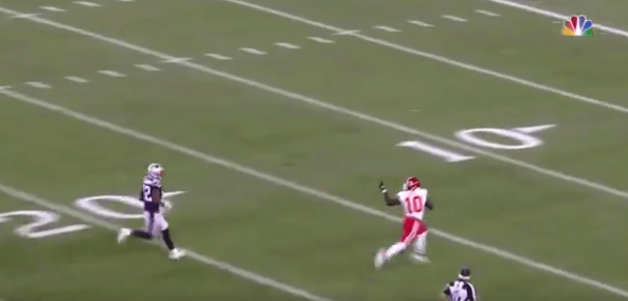 Le touchdown de 75 yards de Tyreek Hill face aux Patriots