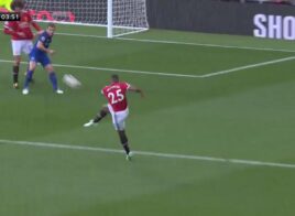 Antonio Valencia a ouvert le score sur une merveille pour Manchester