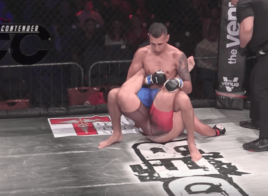 Jonno Mears s’impose avec le premier Boston Crab de l’histoire du MMA