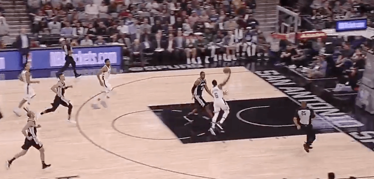 Spurs Bucks Giannis Antetokounmpo Eric Bledsoe