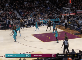 trois points LeBron Hornets