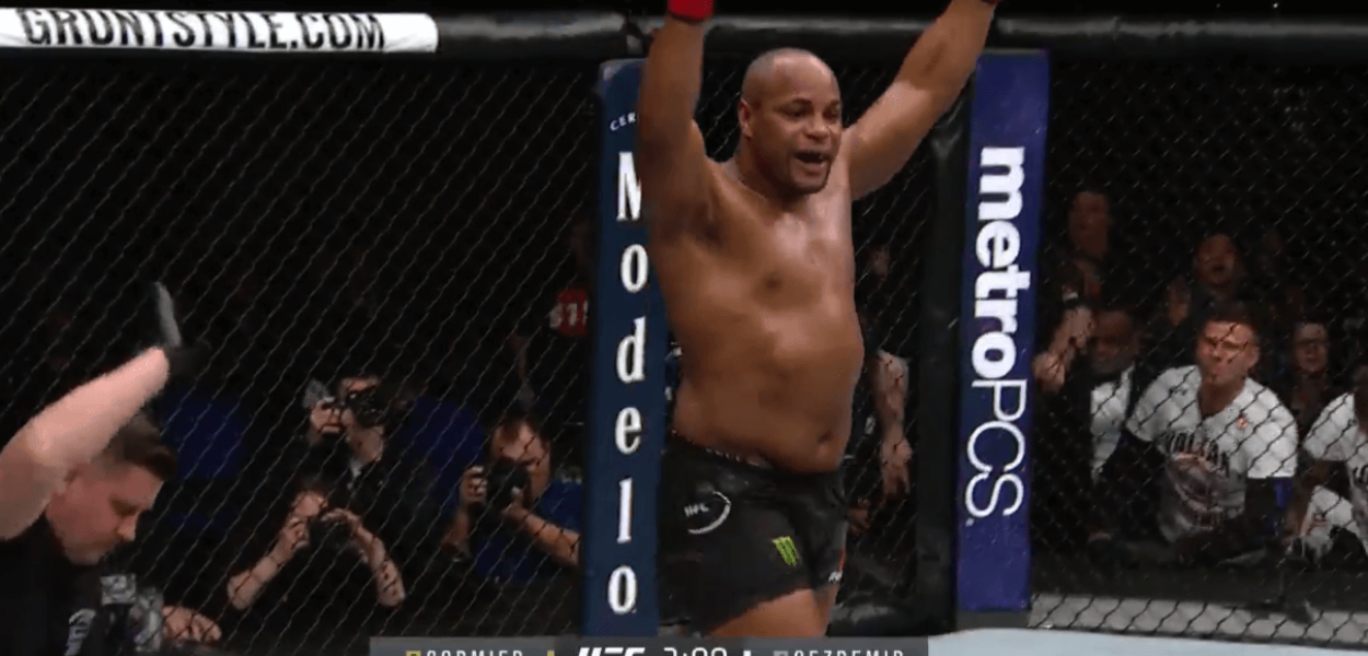 Daniel Cormier Volkan Oezdemir