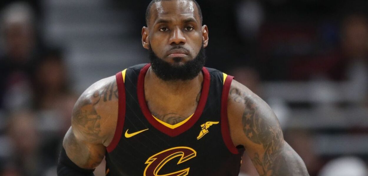 LeBron James Cavaliers Raptors