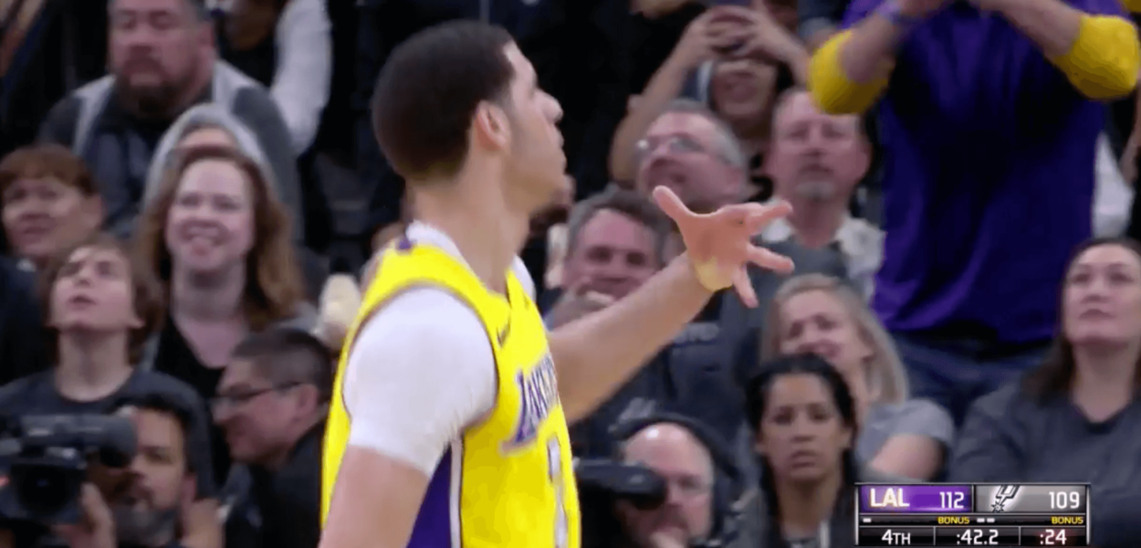 trois points triple double Lonzo Ball Spurs