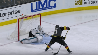 Entre les jambes, le but complètement fou de Karlsson