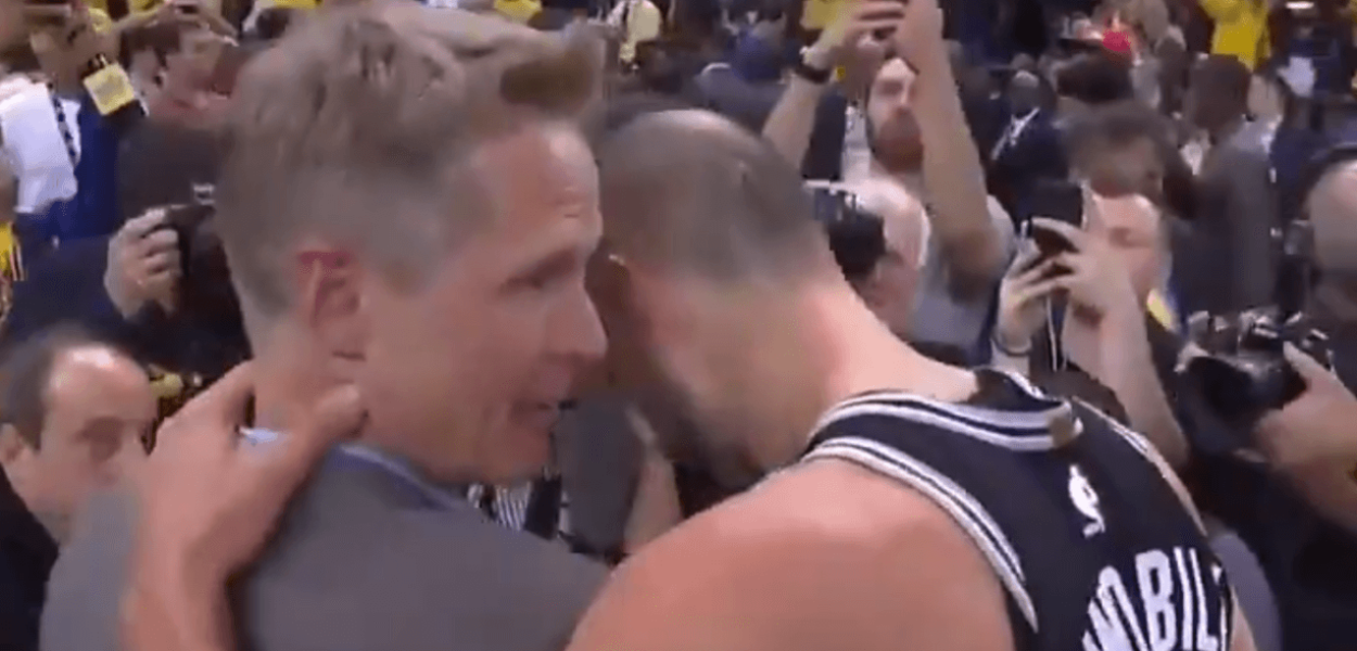 L’accolade pleine de classe de Steve Kerr à Manu Ginobili