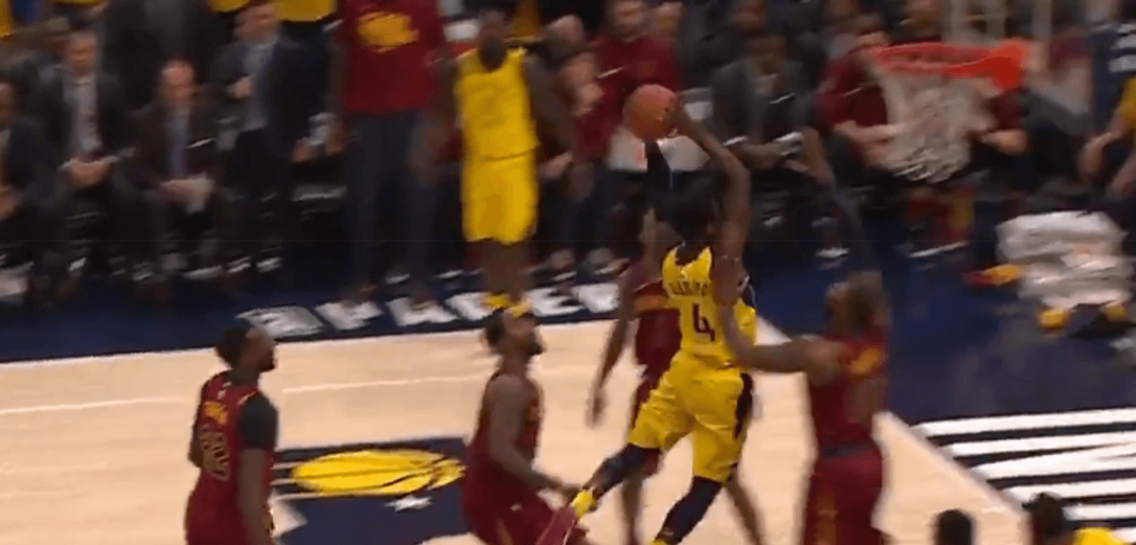 Poster et petit-pont sur LeBron James, Oladipo était déchaîné !