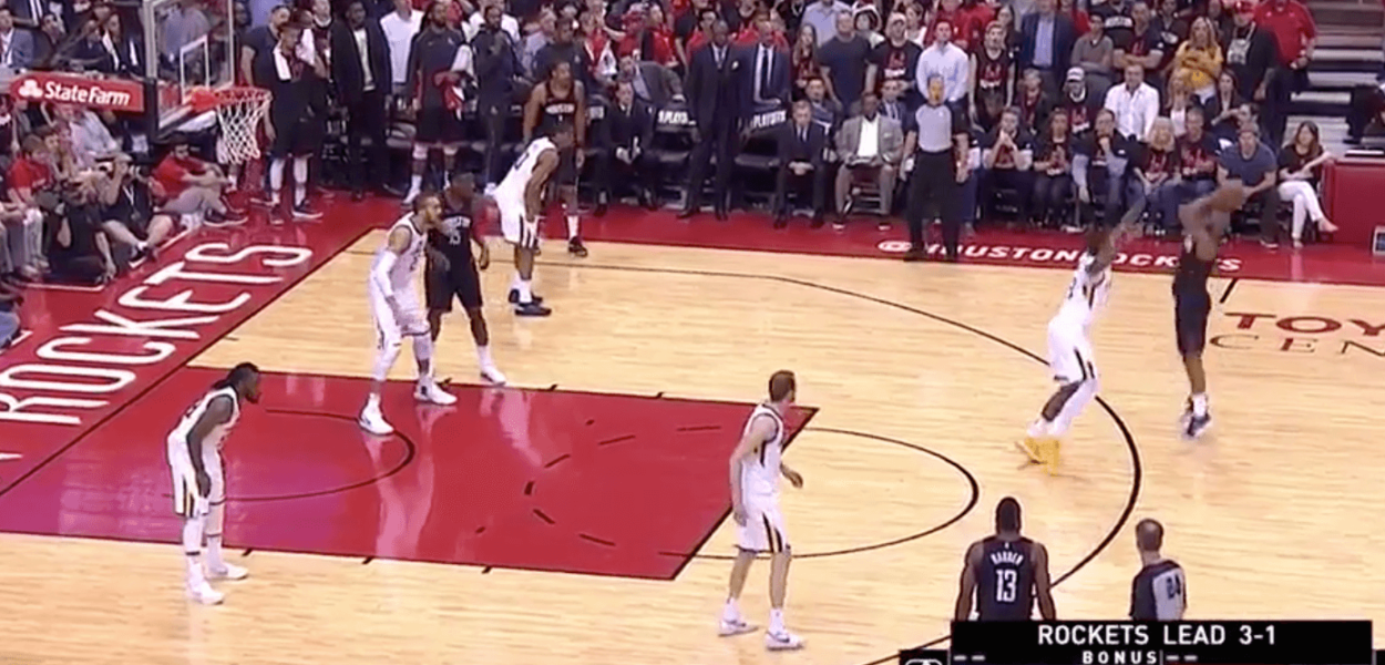 Chris Paul a fait la totale au pauvre Royce O’Neale