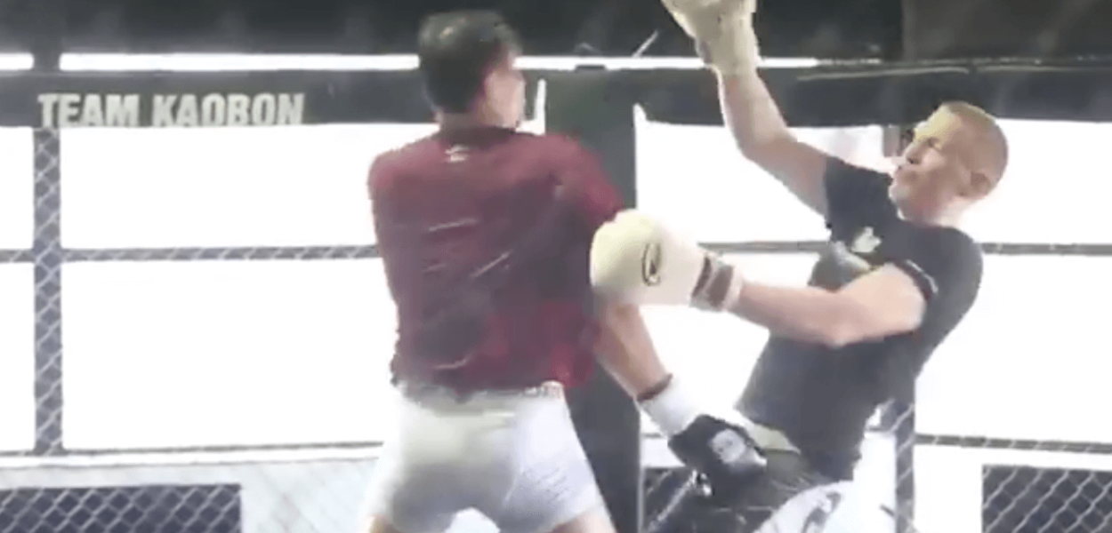 Darren Till explose un type en sparring
