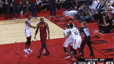 LeBron dégage VanVleet, qui doit être retenu par ses coéquipiers