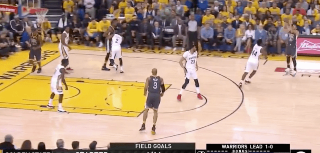 Stephen Curry a fêté son retour avec une action insolente